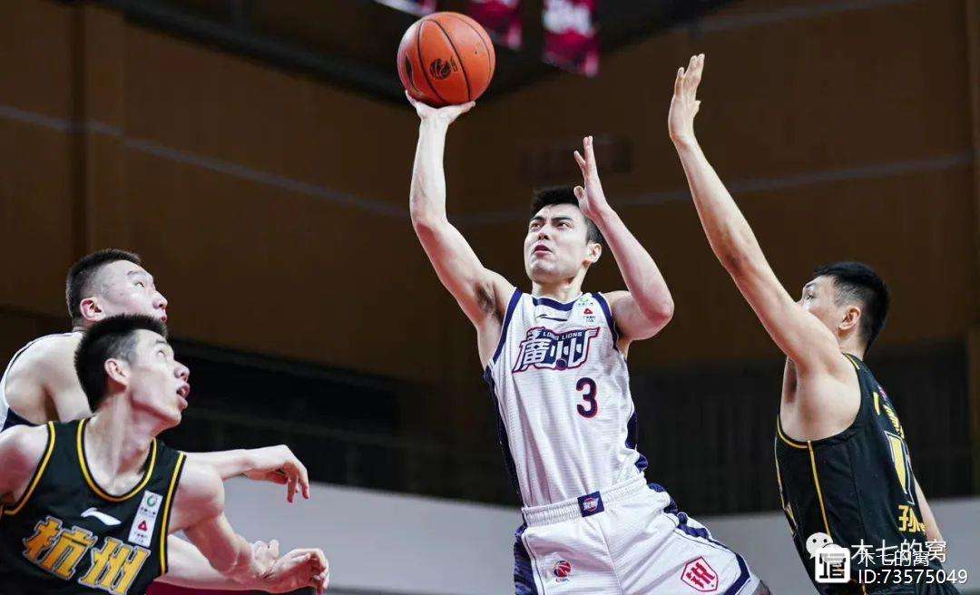 今夜体能课后,里尔刷新队史纪录备战CBA季后赛,信心回归,数据趋势出现新变化(cba季后赛最新战况最新消息) 今夜体能课后,里尔刷新队史纪录备战CBA季后赛,信心回归,数据趋势出现新变化(cba季后赛最新战况最新消息)