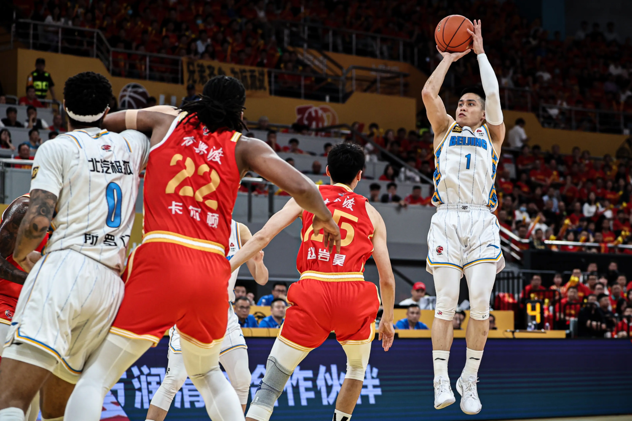 广厦男篮内部会议纪要流出：清晨远射贴柱，英超使命明确，球探报告显示潜力的简单介绍